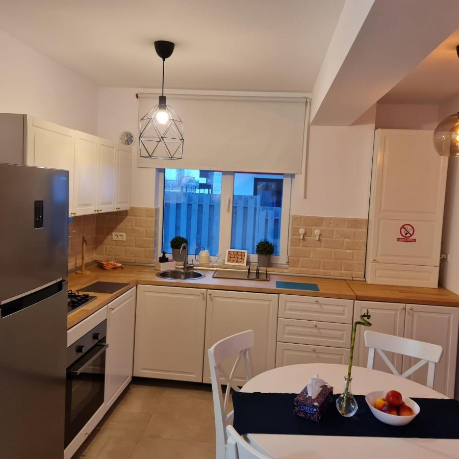 Galaxy Residence Villa Otopeni Eksteriør billede