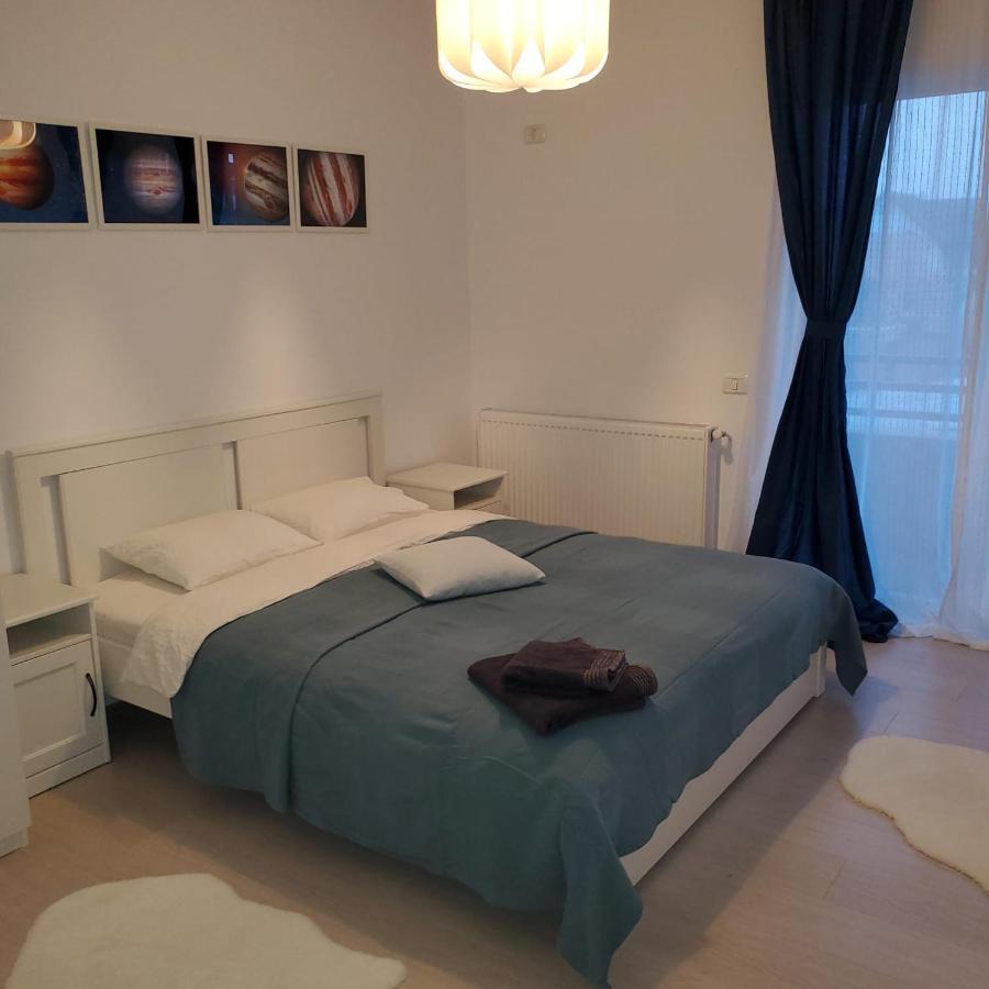 Galaxy Residence Villa Otopeni Eksteriør billede