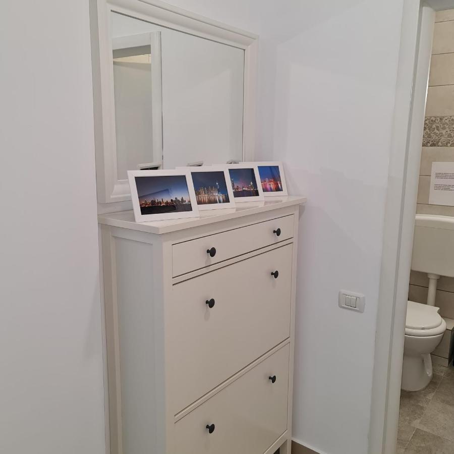 Galaxy Residence Villa Otopeni Eksteriør billede