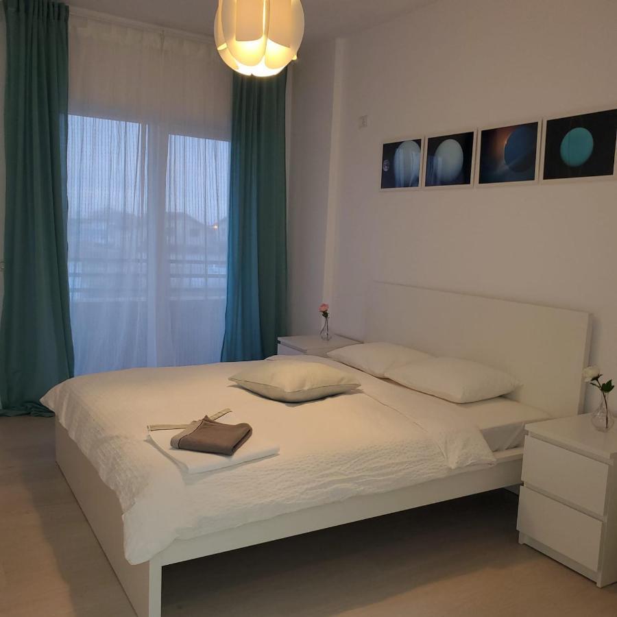 Galaxy Residence Villa Otopeni Eksteriør billede